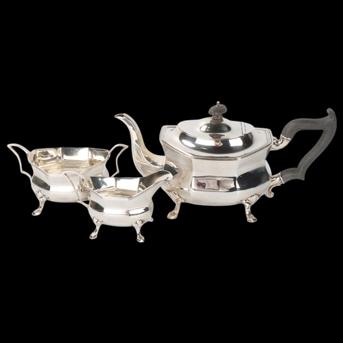 1809 - A George V silver 3-piece tea set, Williams Ltd, Birmingham 1922, comprising teapot, 2-handled sugar... 