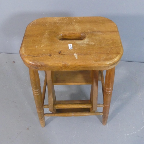 2216 - A pine metamorphic library step / stool. Height 63cm.