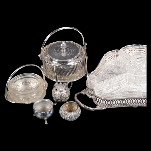 546 - Various silver and plate, including Indian white metal 2-piece cruet set, silver plated glass hors d... 