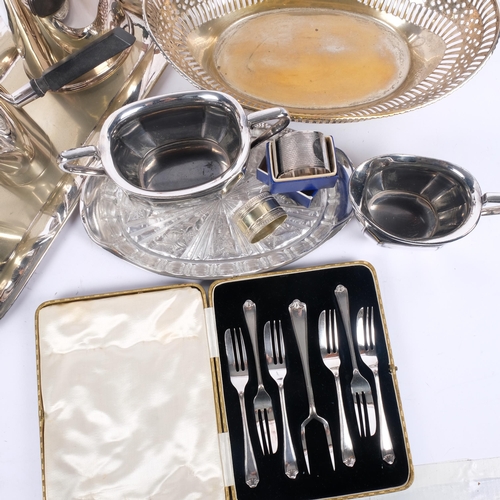 560 - Various silver plate, including Aesthetic Movement wicker-handled water jug, side-pouring cafe-au-la... 