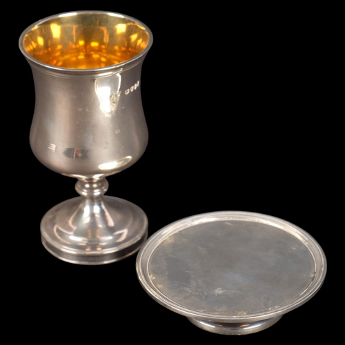 585 - A Victorian silver church communion travelling goblet and paten, John Williams Johnson, London 1886,... 