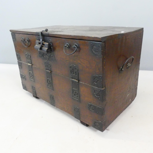 2403 - A 19th century Korean elm blanket chest. Width 80cm, height 53cm, depth 44cm.