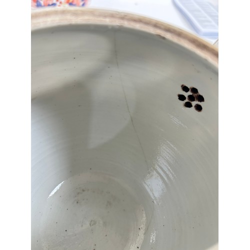 134 - A Chinese blue and white porcelain teapot, 16cm, and 2 others (3)