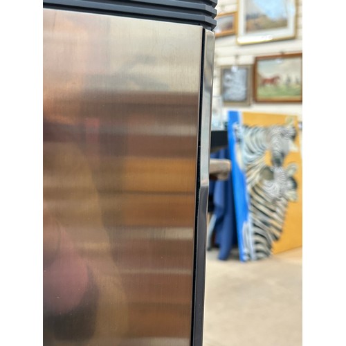 167 - A pair of Bang & Olufsen floor standing speakers, type 6611, serial no. 05945569, and 05945549, H149... 