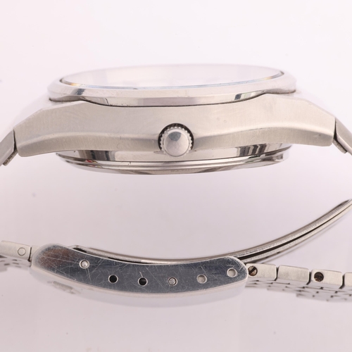 1025 - SEIKO - a Vintage stainless steel King Quartz calendar bracelet watch, ref. 0853-8000, circa 1975, s... 