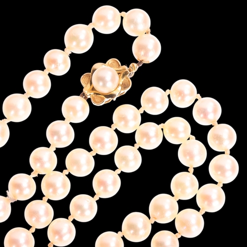 1327 - A Vintage single-row cultured pearl bead necklace, beads measure 7.3mm, with 14ct gold pearl flowerh... 