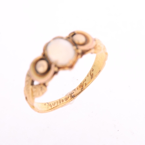1341 - An Antique Georgian 18ct gold single-stone opal ring, set with oval cabochon opal with crescent and ... 
