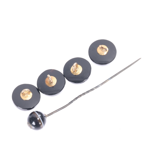1346 - An Antique bullseye banded agate gentleman's dress set, comprising stickpin and set of 4 buttons, wi... 