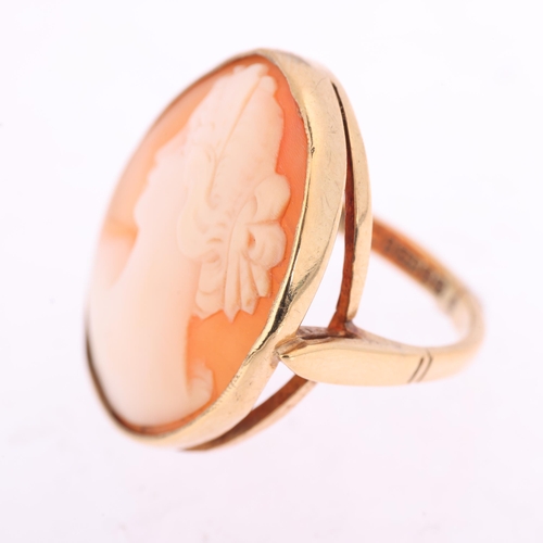 1367 - A 9ct gold shell cameo panel ring, maker L&W, Birmingham 1963, the oval panel relief carved depictin... 