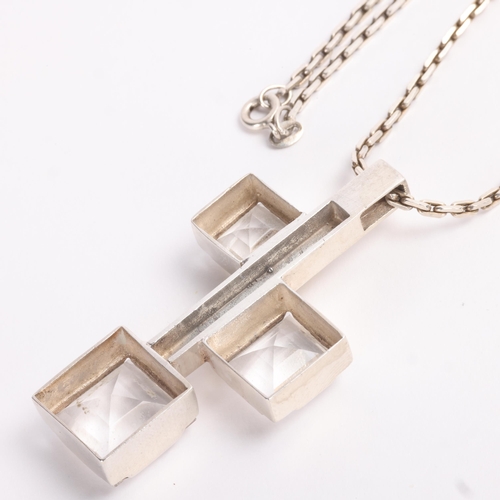 1572 - A Finnish modernist sterling silver rock crystal quartz geometric abstract pendant necklace, no make... 