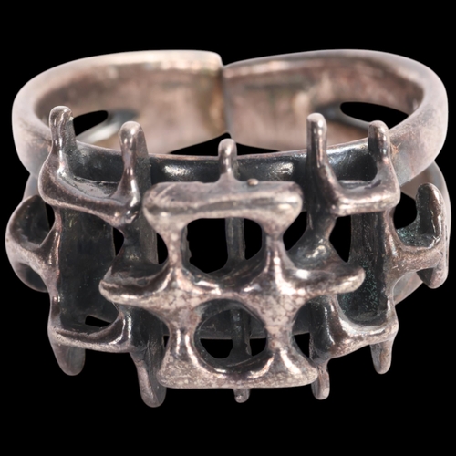 1618 - STUDIO ELSE & PAUL - a Norwegian brutalist sterling silver abstract ring, organic lattice form, sett... 
