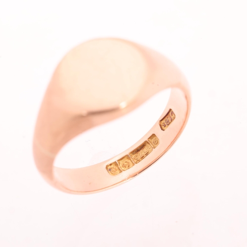 1212 - An Antique 9ct rose gold signet ring, maker CY Brothers, Birmingham 1914, plain circular panel with ... 