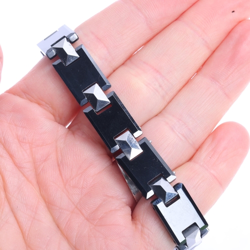 1018 - RADO - a Hi-Tech ceramic Diastar Jubile quartz calendar bracelet watch, ref. 115.0653.3, black dial ... 