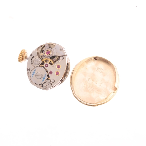 1026 - ROTARY - a lady's Vintage 9ct gold mechanical bracelet watch, circa 1960s, white dial with black Rom... 