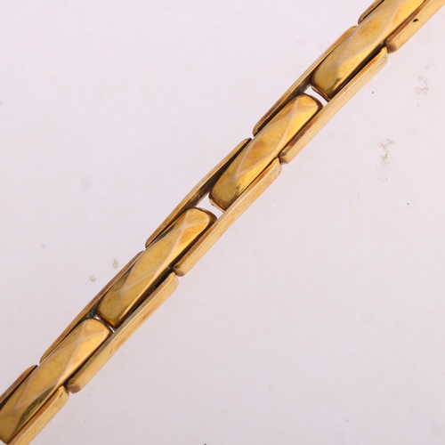 1035 - A Vintage 9ct gold expanding watch bracelet, with metal spring fittings, 12cm, 4.9g gross
