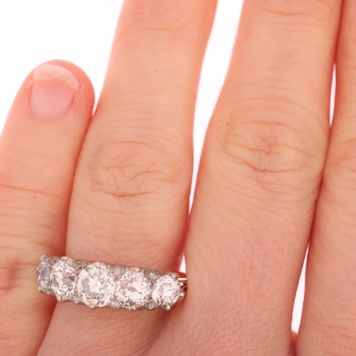 1123 - An Antique Victorian 18ct gold five stone diamond half hoop ring, set with graduated old European-cu... 