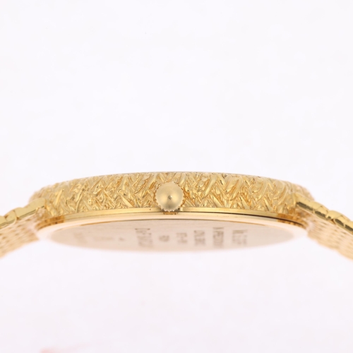 1016 - LONGINES - a Vintage 9ct gold Presence quartz calendar bracelet watch, ref. 26.064.641, circa 1990s,... 