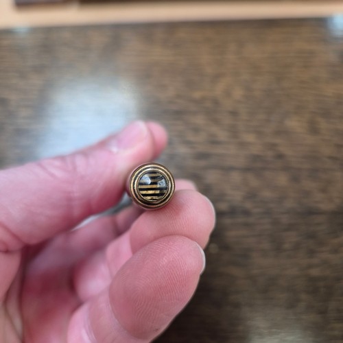 285 - A Parker 14ct nibbed Vacuumatic fountain pen, a silver-cased letter opening retractable knife, and a... 