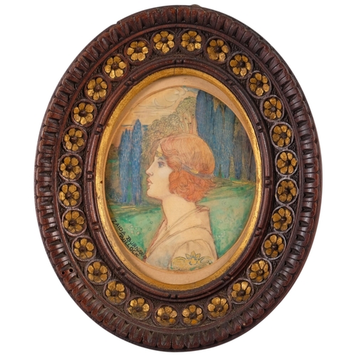 Lot 749       