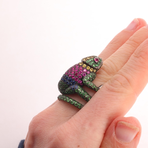 106 - BOUCHERON - a 'Masy, The Chameleon' ring, realistically modelled as a colourful chameleon, the tail ... 