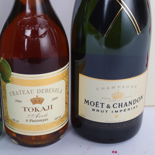 67 - 2 bottles of non vintage Champagne, Moet & Chandon Brut Imperial in presentation box 750ml, Lanson B... 