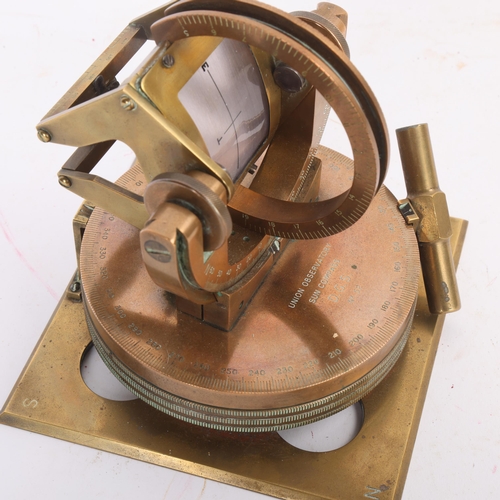 86 - A Union Observatory sun compass, second world war period, South African Army issue, one of only 128 ... 