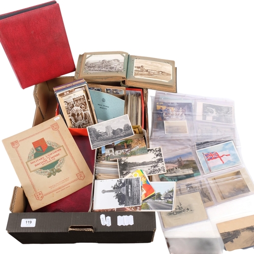 119 - A large quantity of Vintage postcards (1 large boxful)
