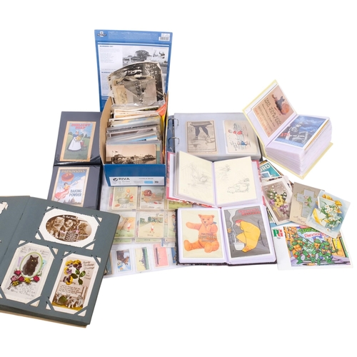122 - A large quantity of postcards