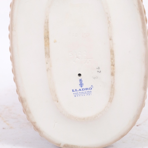 131 - Lladro porcelain figure, August Moon, model 5122, H22cm