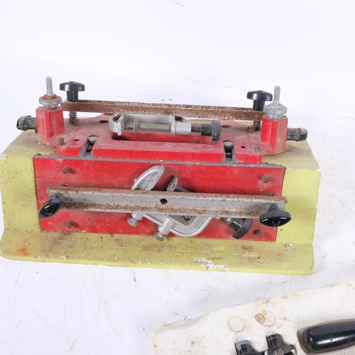 322 - A boxed Arcoy dovetailer