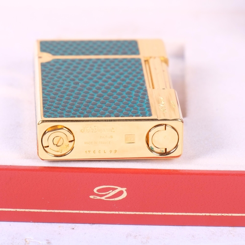 498 - S T DUPONT PARIS - Gatsby design, with green lizard and gilded decoration, serial no. 17CCL99, doubl... 