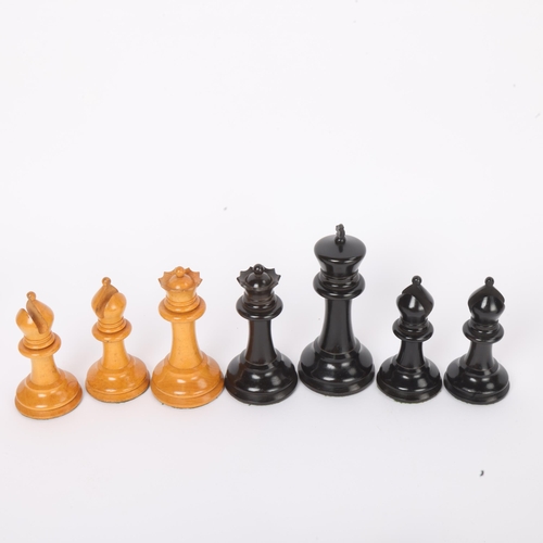 255 - A good quality 19th century Jacques Staunton chess set, weighted boxwood and ebony, in original maho... 