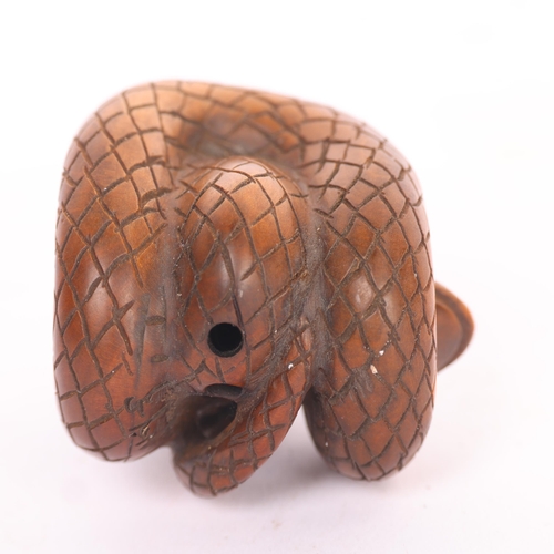 286 - A Japanese carved wood cobra and frog design netsuke, early to mid-20th century, signed, height 4cm