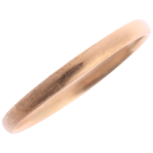 1196 - A 9ct gold wedding band ring, maker SH, Birmingham 1947, band width 2mm, size U, 1.3g