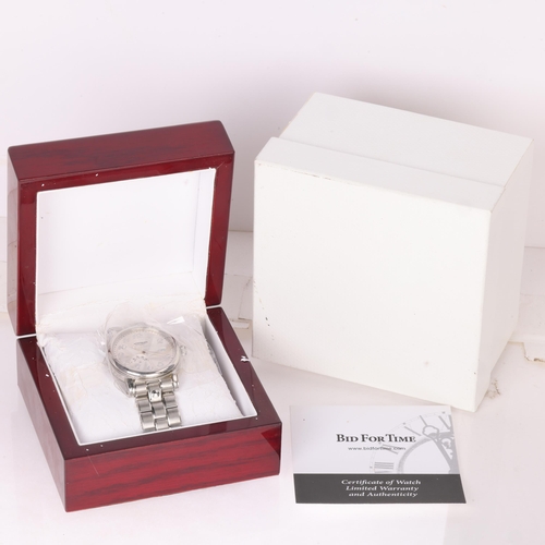 1042 - MONTBLANC - a stainless steel Meisterstuck Star automatic calendar bracelet watch, ref. 7073, silver... 