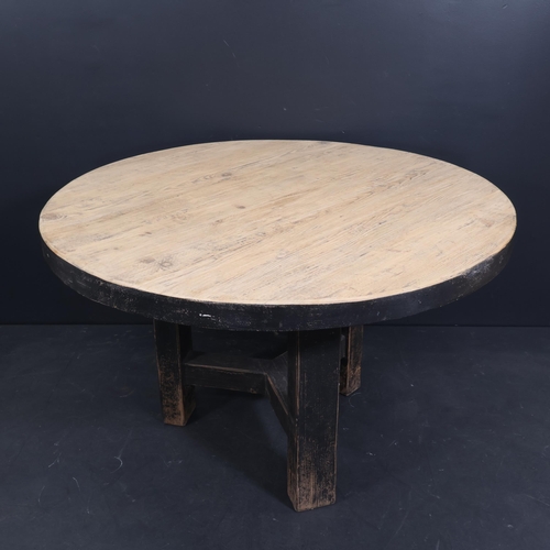 Lot 2046      