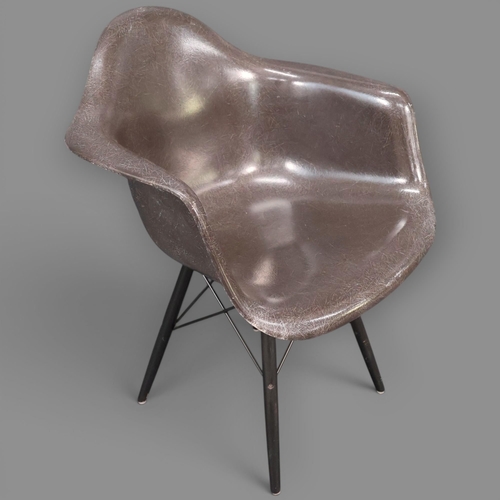 Lot 2057      