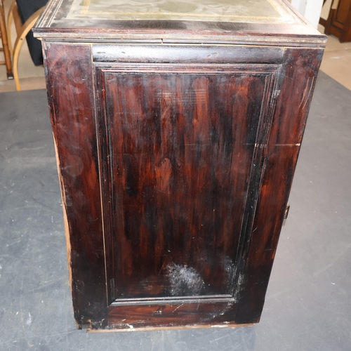 2001A - An early 20th century 24 drawer mahogany collector's chest, with tooled and embossed green leather s... 