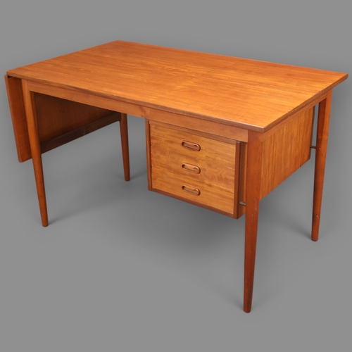 2005 - Arne Vodder for H. Sigh & Son - A mid 20th century teak desk, the sliding top extendable with single... 