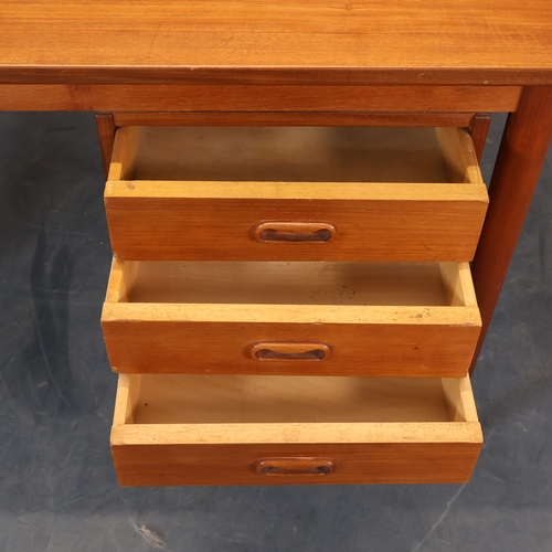 2005 - Arne Vodder for H. Sigh & Son - A mid 20th century teak desk, the sliding top extendable with single... 