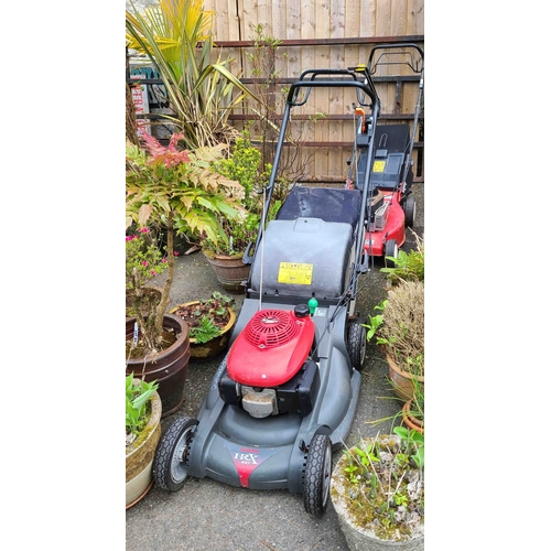 44 - A Honda 'HRX537' Hydrostatic petrol lawn mower