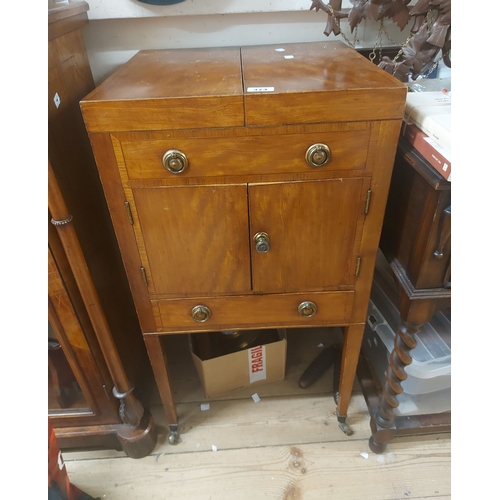 374 - A 46cm 19th Century satinwood and crossbanded gentleman's washstand with bi-folding top, double cupb... 