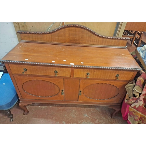 Lot 121       
