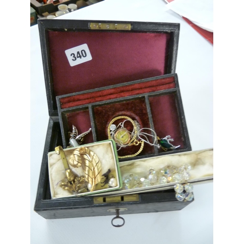 340 - Edwardian Leatherette Jewellery case of assorted jewellery