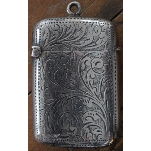 101 - Solid Silver Curved Vesta Case by Hilliard & Thomason 1899 Spencer Street, Birmingham hallmarked Bir... 