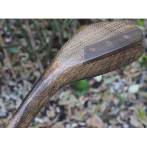 68 - Fine Quality Replica Tom Morris Long Nose Scare Neck Putter.