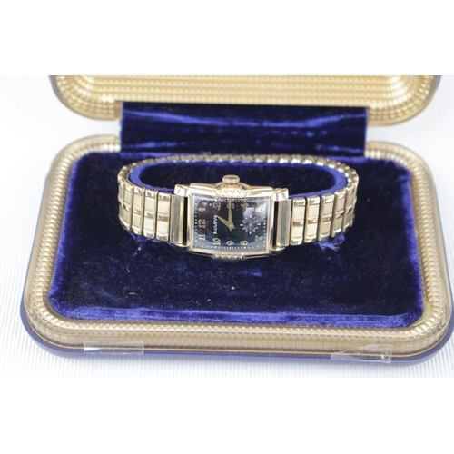 171 - Bulova Gents 23 Jewel Gilt wristwatch on expanding bracelet in case with original paperwork