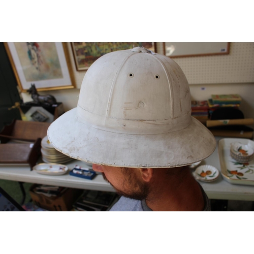 152 - Hawkes & Co of Picadilly Cork patent Pith/Safari Helmet