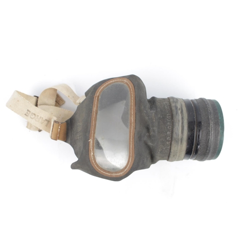 179 - WW2 Civilian Gas Mask (undamaged) with RAF and Army Hats