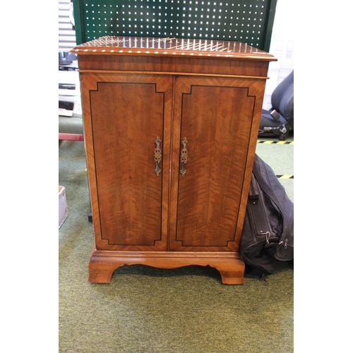 44 - Walnut fronted 2 Door cabinet on splayed bracket feet